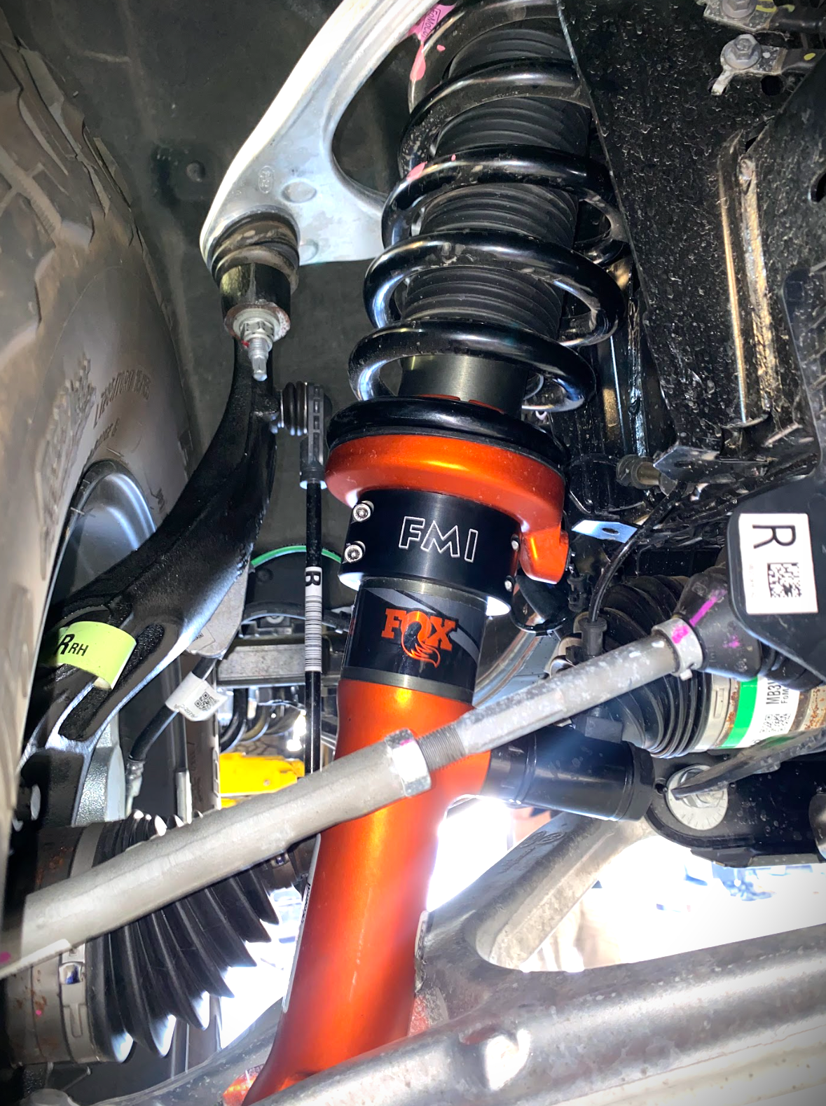 2024+ Ranger Raptor Spring Collar Lift Kit showcasing adjustable lift options of 1.5", 2", and 2.5" for enhanced offroad performance.