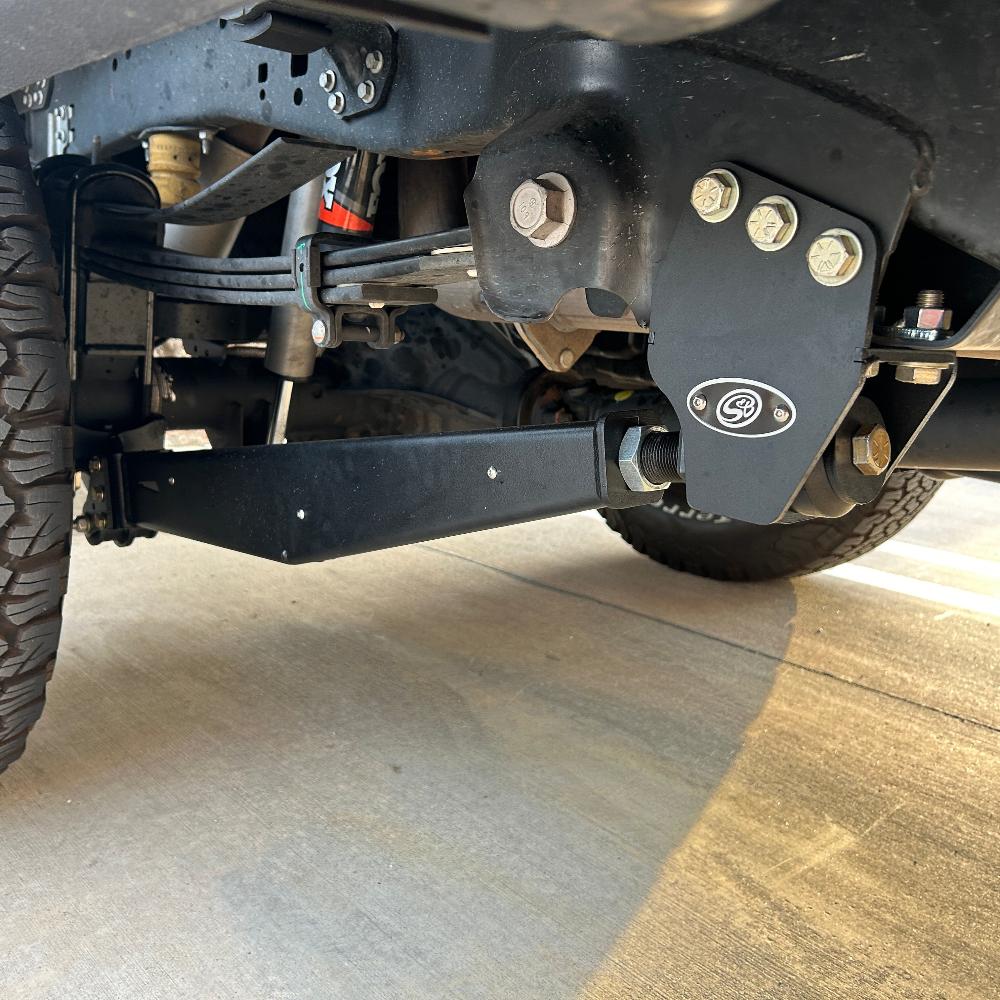 3.5-5.5 inch lift kit installed on a 2023+ F250/F350, showcasing heavy-duty components and suspension system.