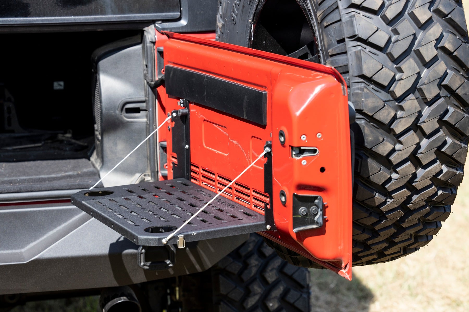 Tailgate Table Multiple Makes & Models (Ford/Jeep) Rough Country