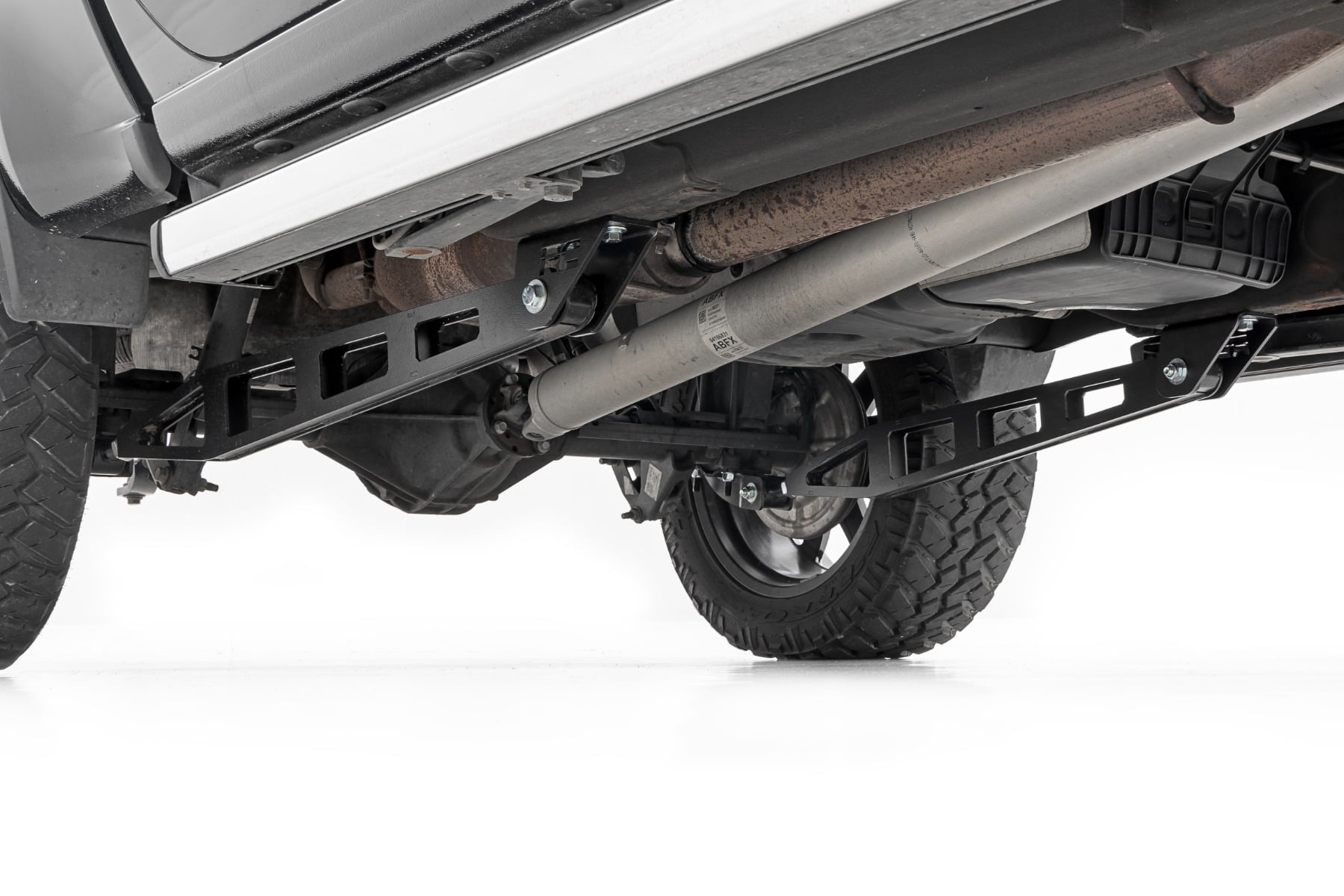 Traction Bar Kit Chevy/GMC Sierra 1500 (19-26)/Silverado 1500 (19-26) Rough Country