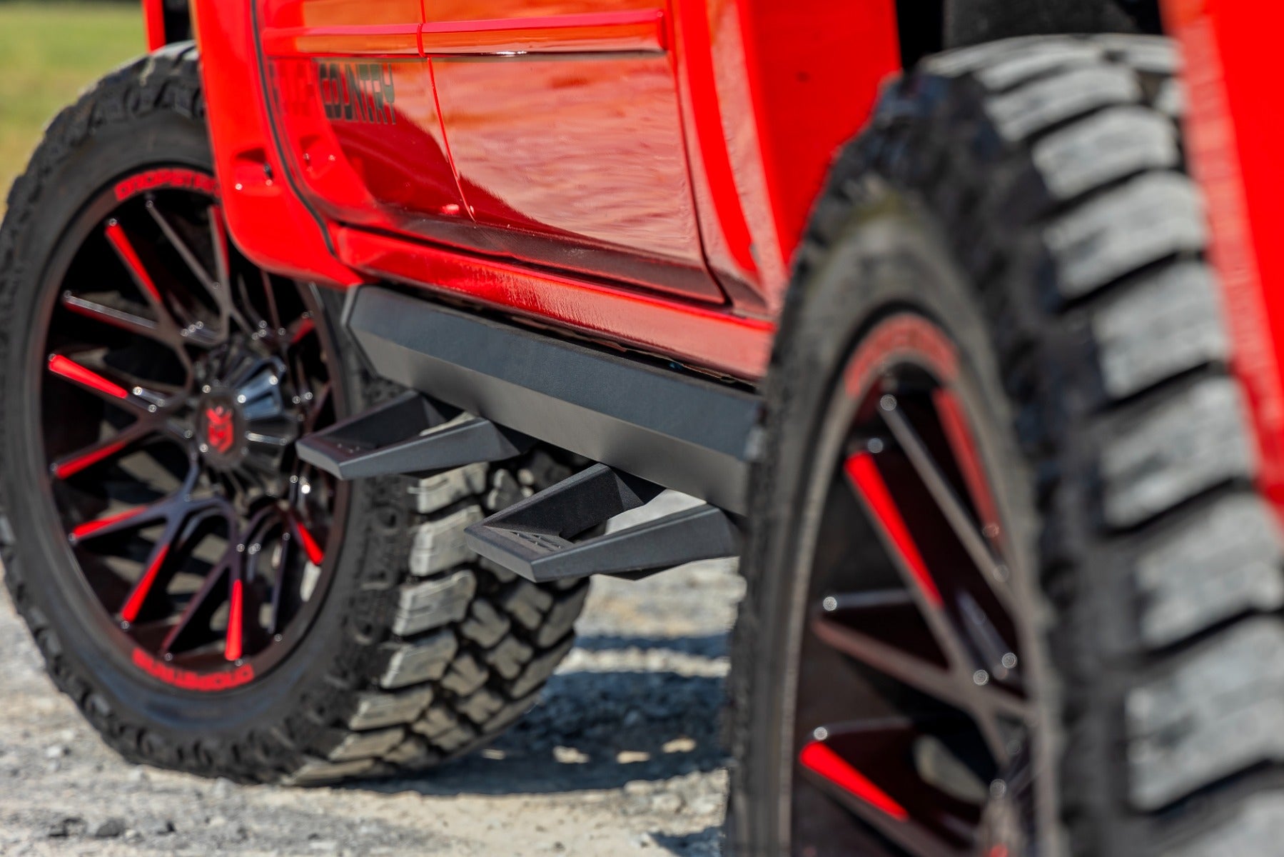 SRL2 Adj Aluminum Step Crew Cab Silverado/Sierra 1500/2500HD/3500HD (07-18 & Classic) Rough Country