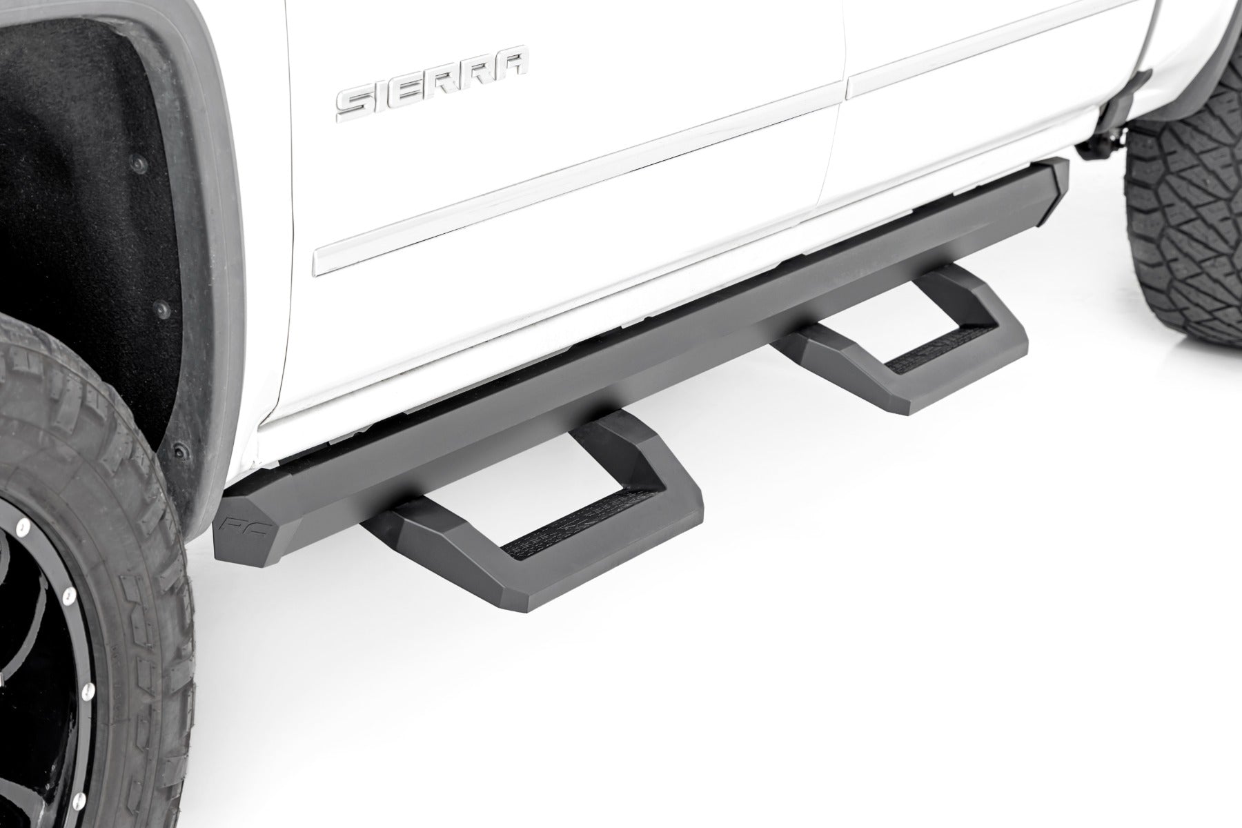 SR2 Adjustable Aluminum Steps Crew Cab 07-18 Chevy/GMC 1500/2500HD/3500HD Rough Country