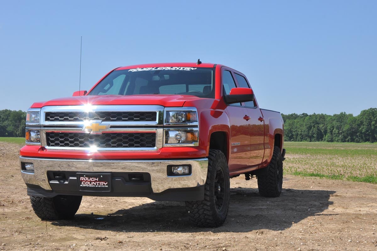2.5 Inch Leveling Kit Stamped Steel Chevy/GMC Sierra 1500 (16-18)/Silverado 1500 (07-18) Rough Country