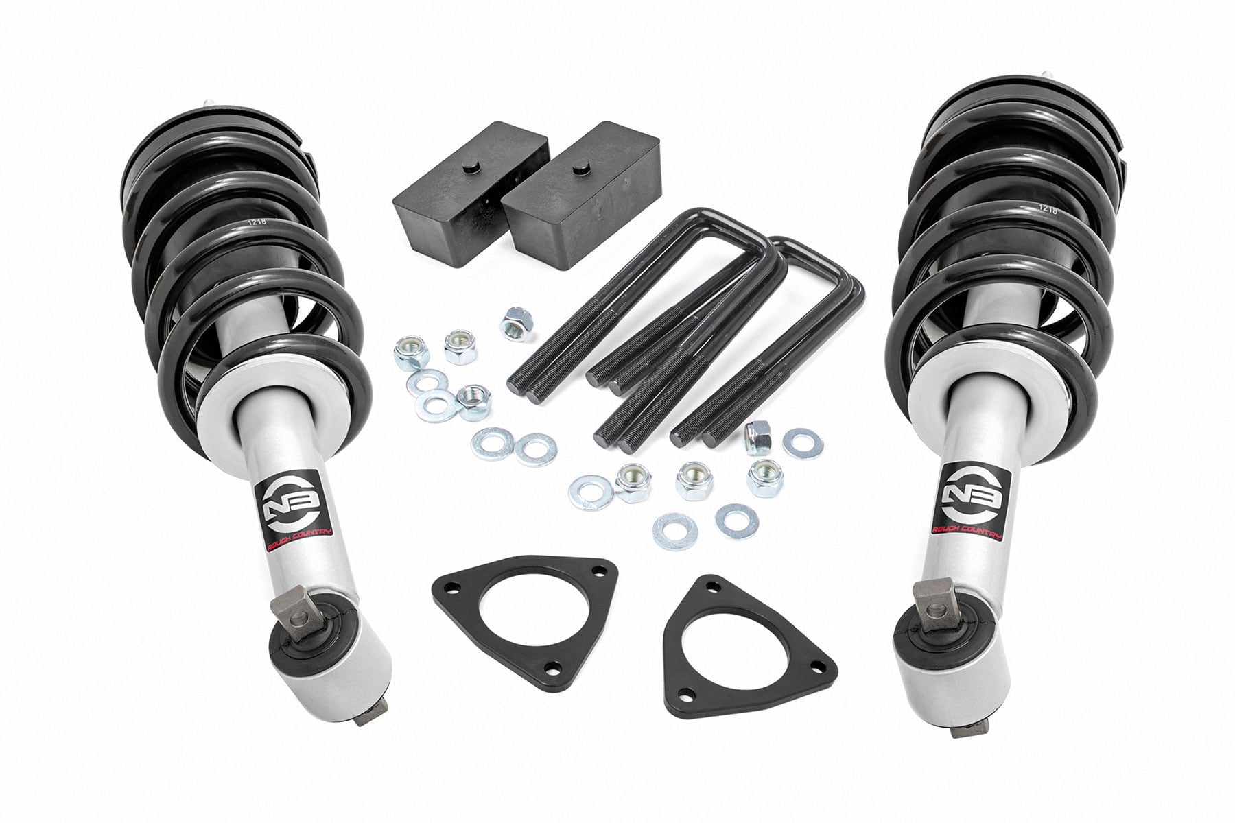 2.5 Inch Lift Kit Alu/Cast Steel N3 Strut Silverado/Sierra 1500 (07-18) Rough Country