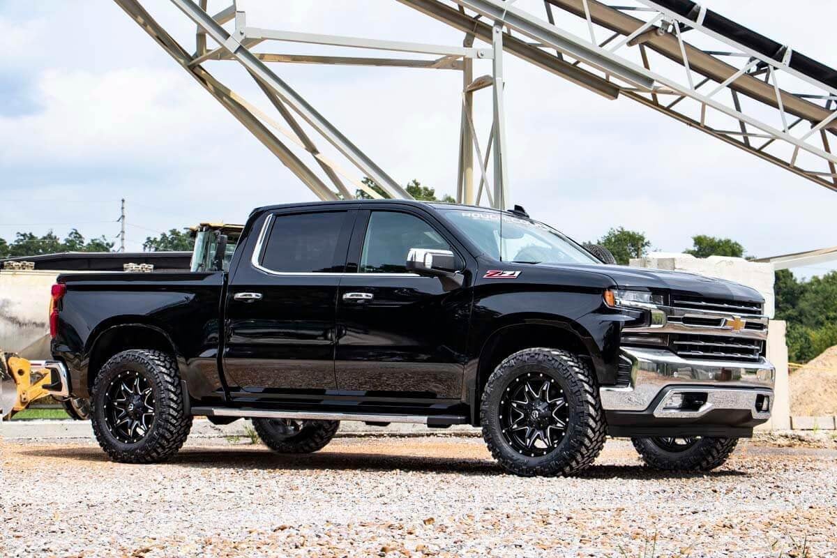 2 Inch Leveling Kit Chevy/GMC Sierra 1500 (19-26)/Silverado 1500 (19-26) Rough Country
