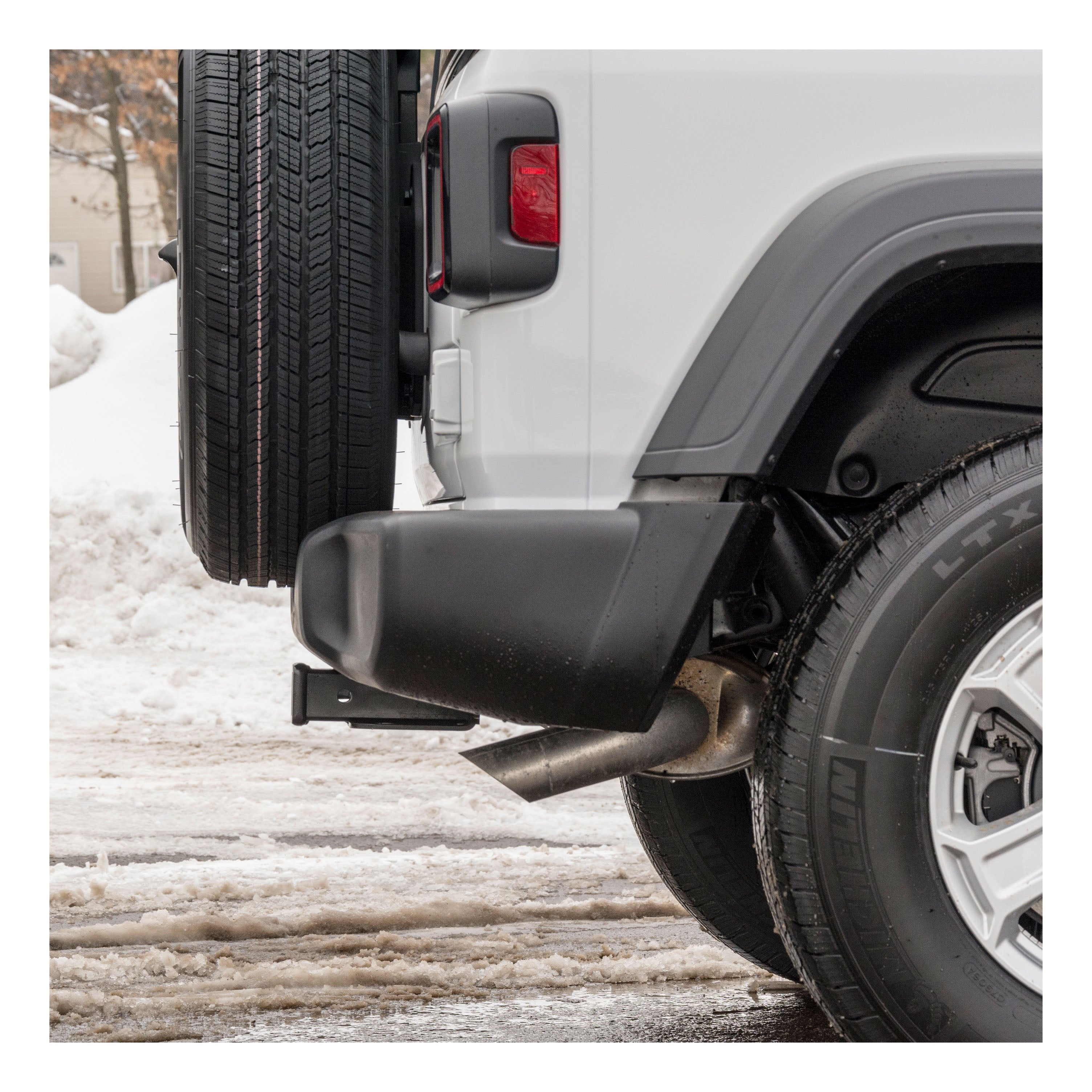 CURT Class 3 Trailer Hitch, 2-Inch Receiver, Fits Select Jeep Wrangler JK, JL Model 13392