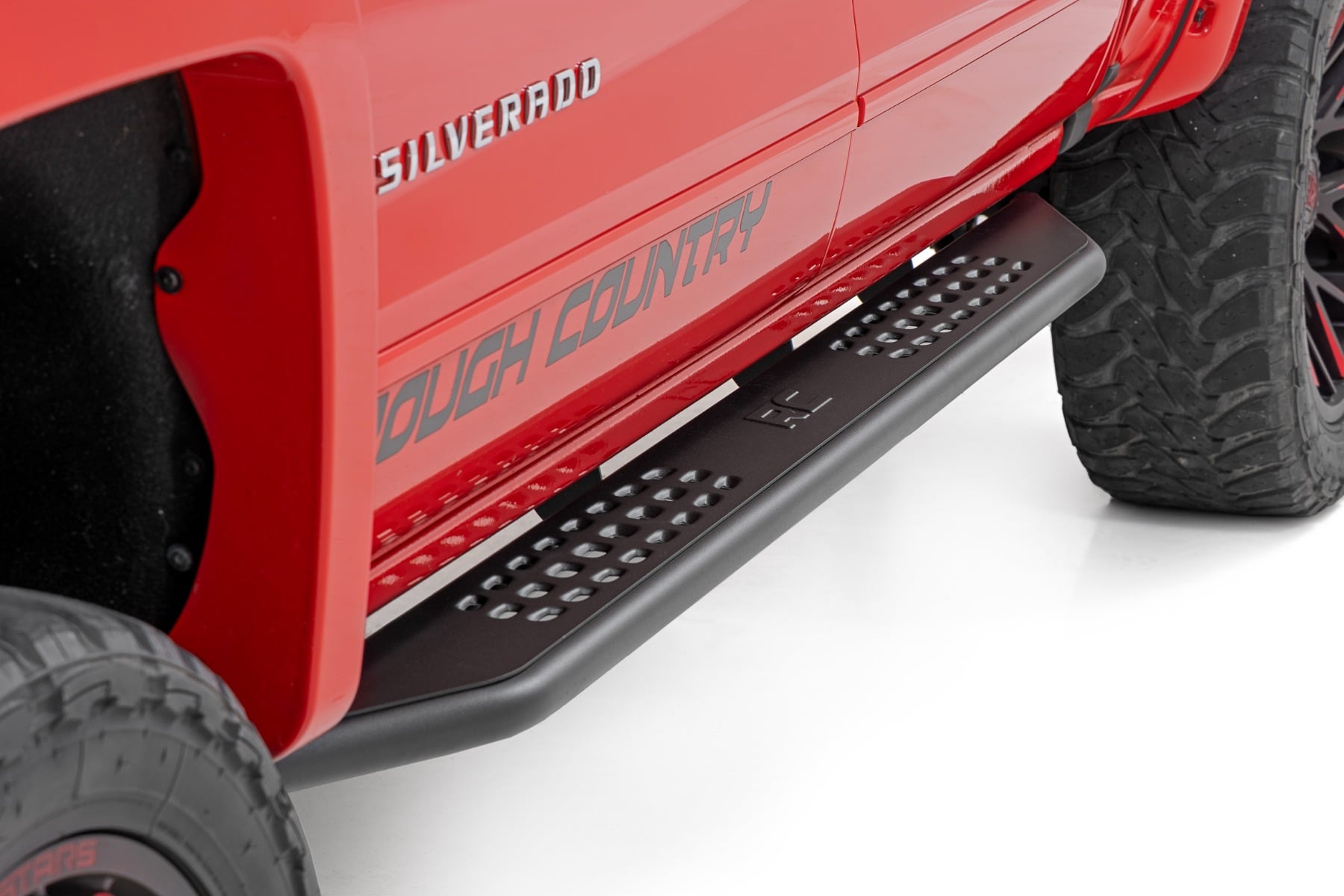 OV2 Running Boards Side Step Bars Crew Cab Silverado/Sierra 1500/2500HD/3500HD (07-19 & Classic) Rough Country