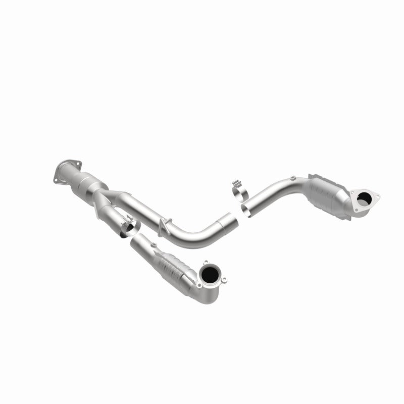 MagnaFlow Direct Fit Catalytic Converter 11-13 Chev Silverado 2500 HD/3500 HD 6.0L