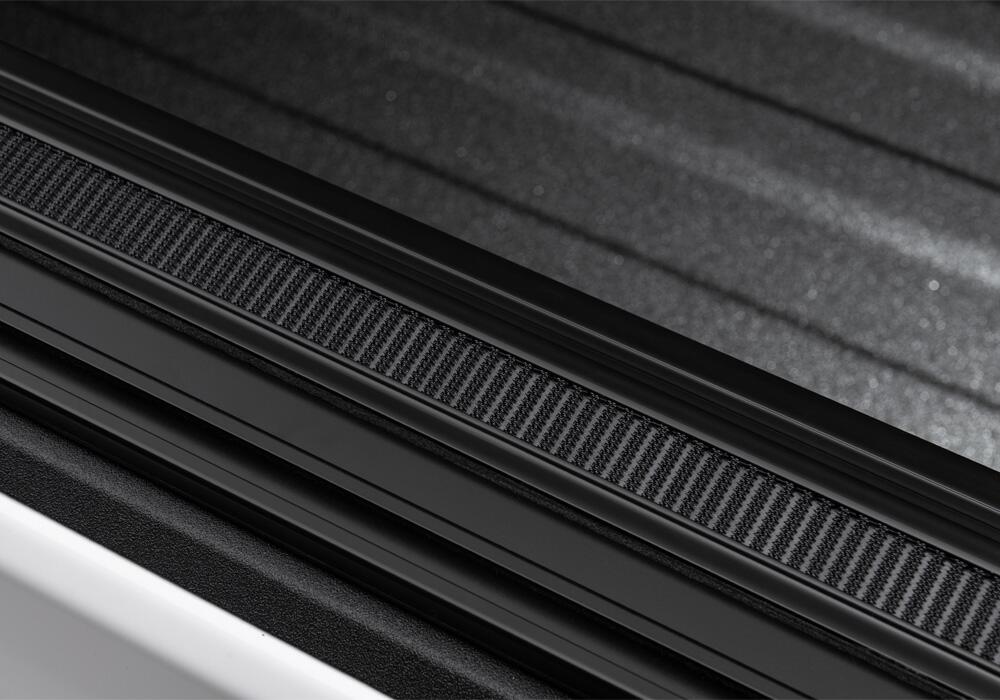 Sentry CT Tonneau Cover Black 2020-2027 Jeep Gladiator with or without Trail Rail System Truxedo