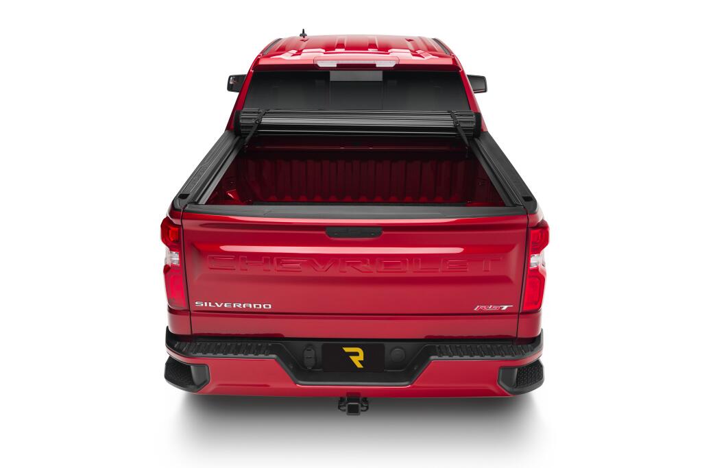 Sentry CT Tonneau Cover Black 2019 (New Body Style)-2026 Silverado/Sierra (without CarbonPro Bed) 5 Foot 9 Inch Bed Truxedo