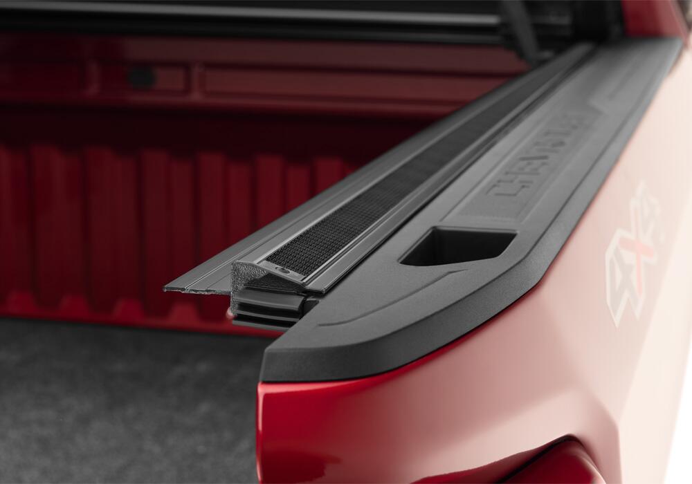 Sentry CT Tonneau Cover Black 2019 (New Body Style)-2026 Silverado/Sierra (without CarbonPro Bed) 5 Foot 9 Inch Bed Truxedo
