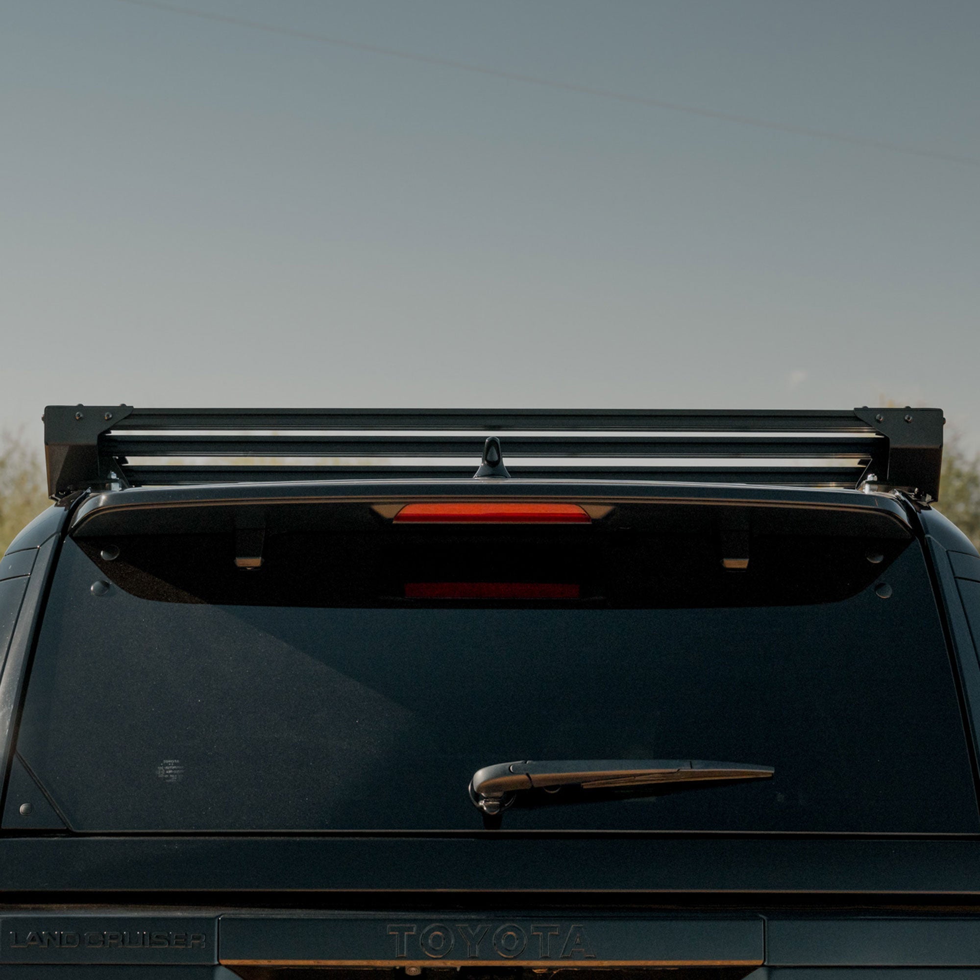 2024+ Toyota Land Cruiser Roof Rack with Optional Light Bar Mount
