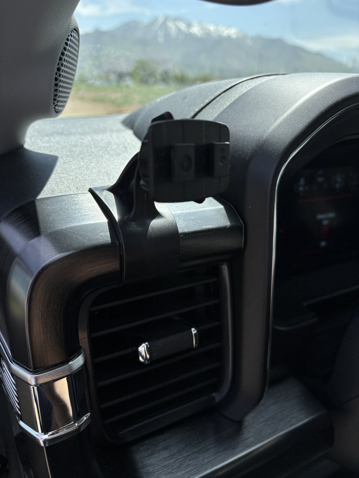 Edge Display Mount Display Mount 2023+ Ford Super Duty and 21+ Ford F150 Edge Products