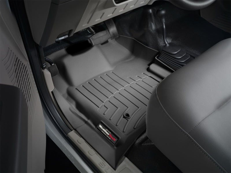 WeatherTech 08-10 Ford F250/F350/F450/F550 Super Duty Regular Cab Front FloorLiner - Black