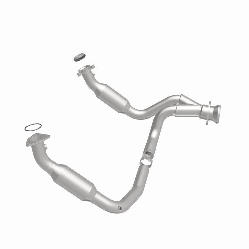 MagnaFlow Direct Fit Catalytic Converter 2007-2008 Cadillac Escalade 6.2L