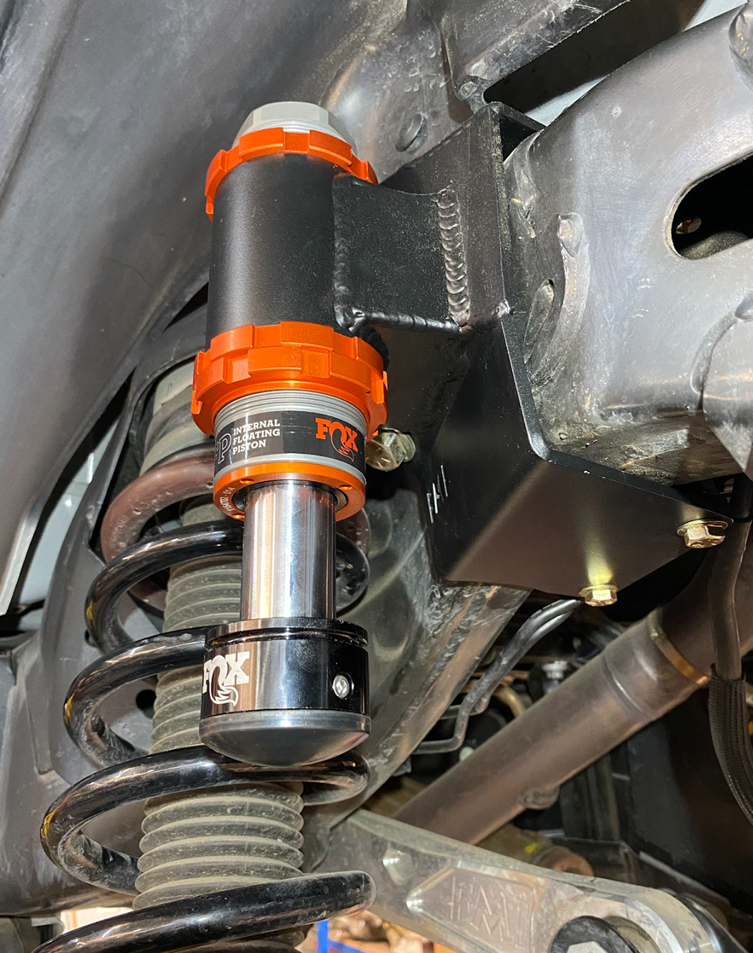 Adjustable rear bump stop kit for 2021 and newer Bronco, featuring FOX components for enhanced suspension performance.