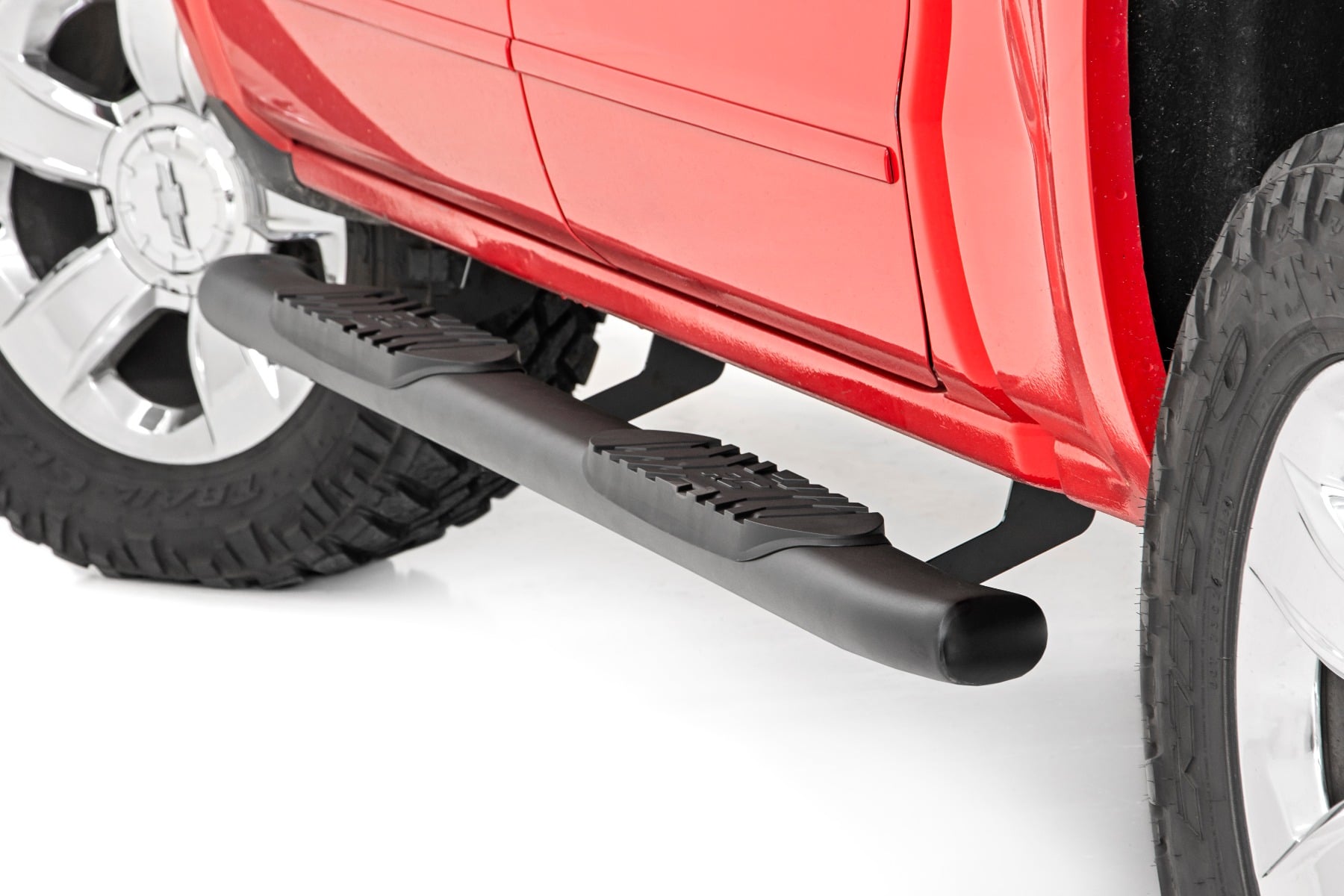 Oval Nerf Step Crew Cab Silverado/Sierra 1500/2500HD/3500HD (07-19 & Classic) Rough Country