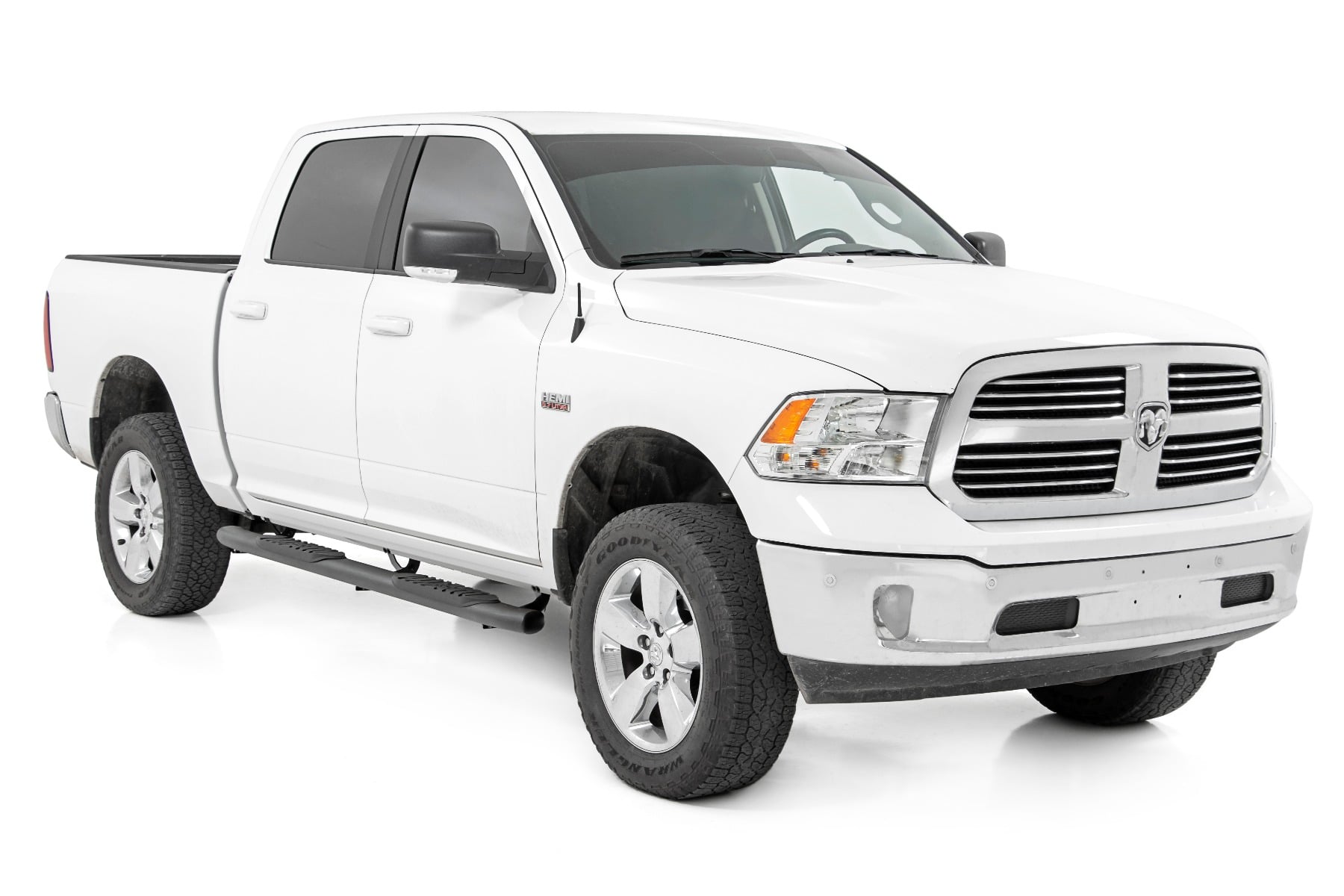 Oval Nerf Step Crew Cab Black Ram 1500/2500/3500 2WD/4WD (2010-2025 & Classic) Rough Country