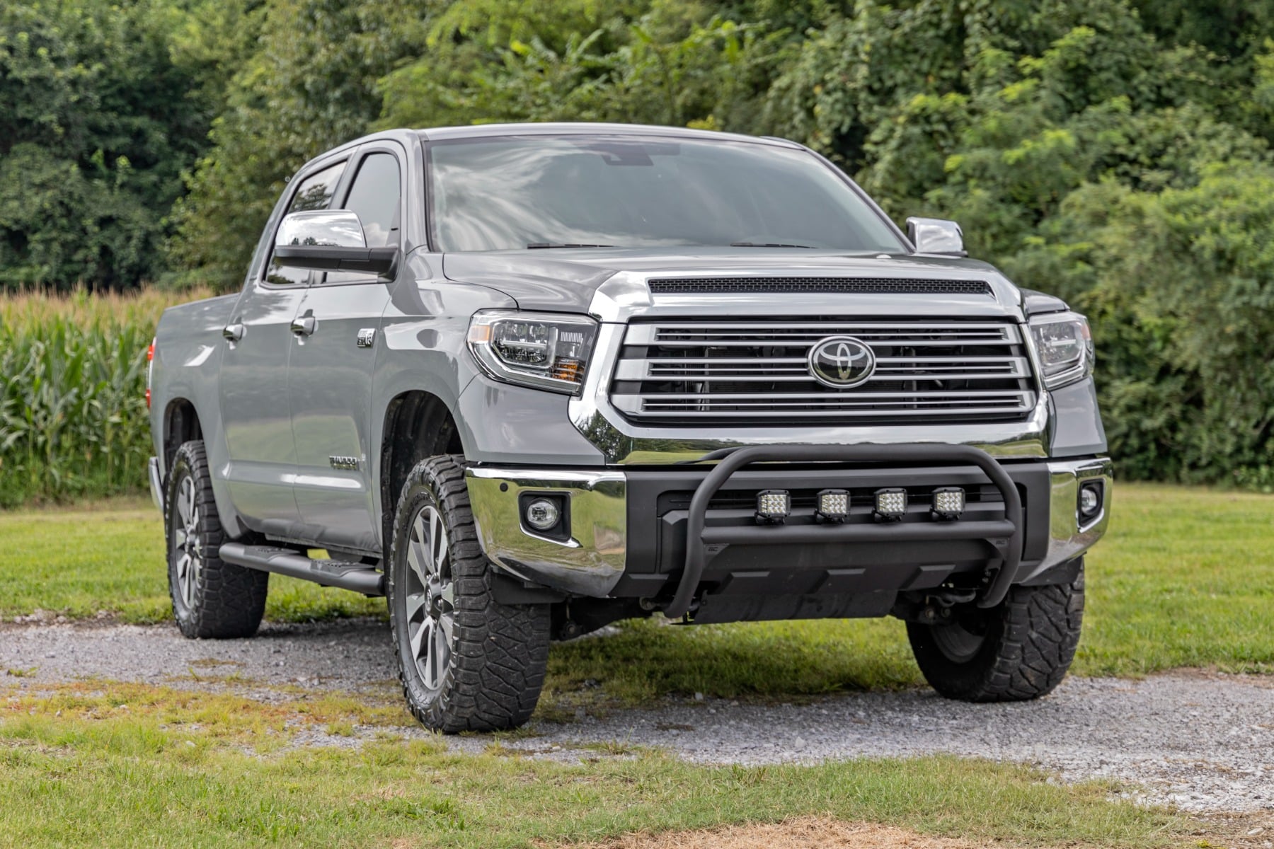 Oval Nerf Step Crew Cab Black Toyota Tundra 2WD/4WD (2007-2021) Rough Country