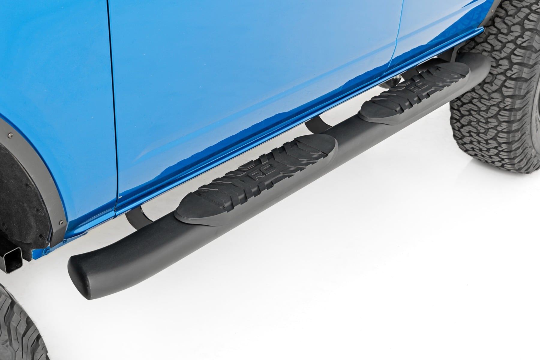 Oval Nerf Step 4-Door Black Ford Bronco 4WD (2021-2025) Rough Country