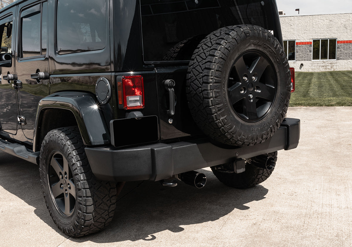 2.75 Inch Cat-Back Dual Rear Exit with Single 4.0 Inch Polished Flat Cut Tips 07-18 Jeep Wrangler JKU 116 Inch Wheel Base Corsa Performance
