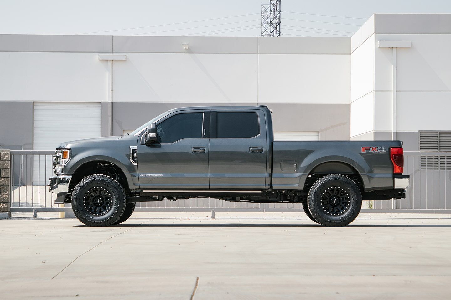 3-Inch Performance Lift Kit With Fox Ps 2.0 Ifp Shocks For 2020-2024 Ford F-250/F-350 4WD Trucks Cognito