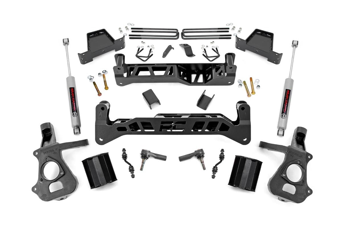 7 Inch Lift Kit Cast Steel Silverado/Sierra 1500 2WD (14-18 & Classic) Rough Country