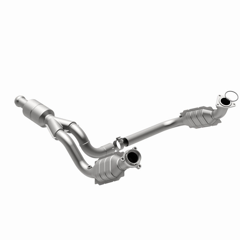 MagnaFlow Direct Fit Catalytic Converter 10-13 GMC Sierra 1500 V6 4.3L