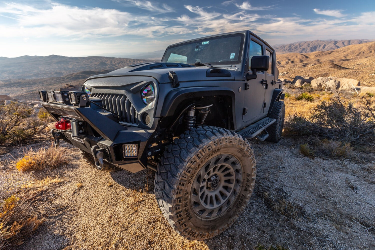 Trailline 30 Light Mount Bar Textured Black 2007-2026 Jeep Wrangler JK/JL 2020-2025 Jeep Gladiator Go Rhino