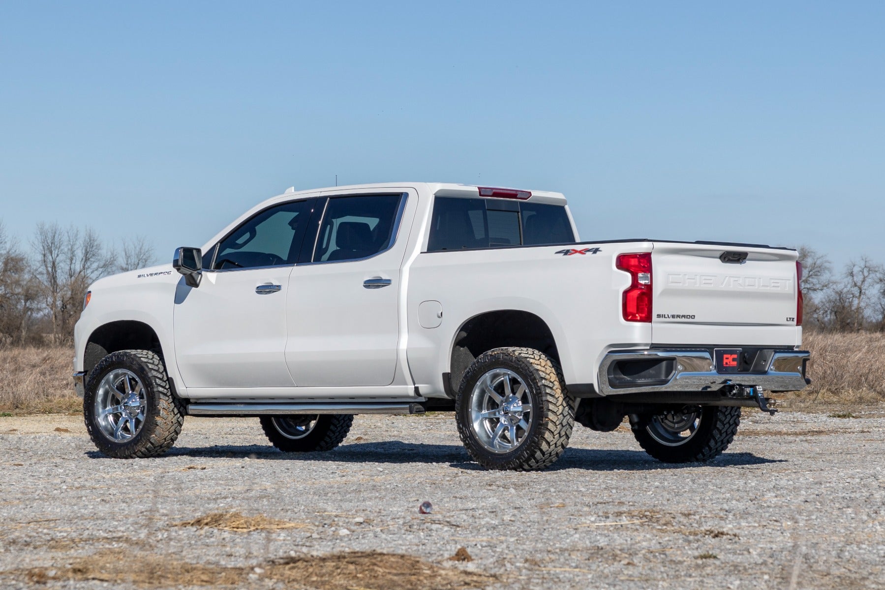 3.5 Inch Lift Kit N3 Struts Rear Mono Leaf Red Chevy Silverado 1500 (25-26) Rough Country