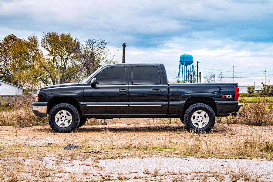 1.5-2 Inch Lift Kit N3 Shocks Silverado/Sierra 1500 (99-06 & Classic) Rough Country