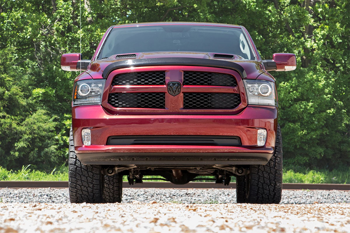 3 Inch Lift Kit M1 Struts/M1 Ram 1500 4WD (2012-2018 & Classic) Rough Country