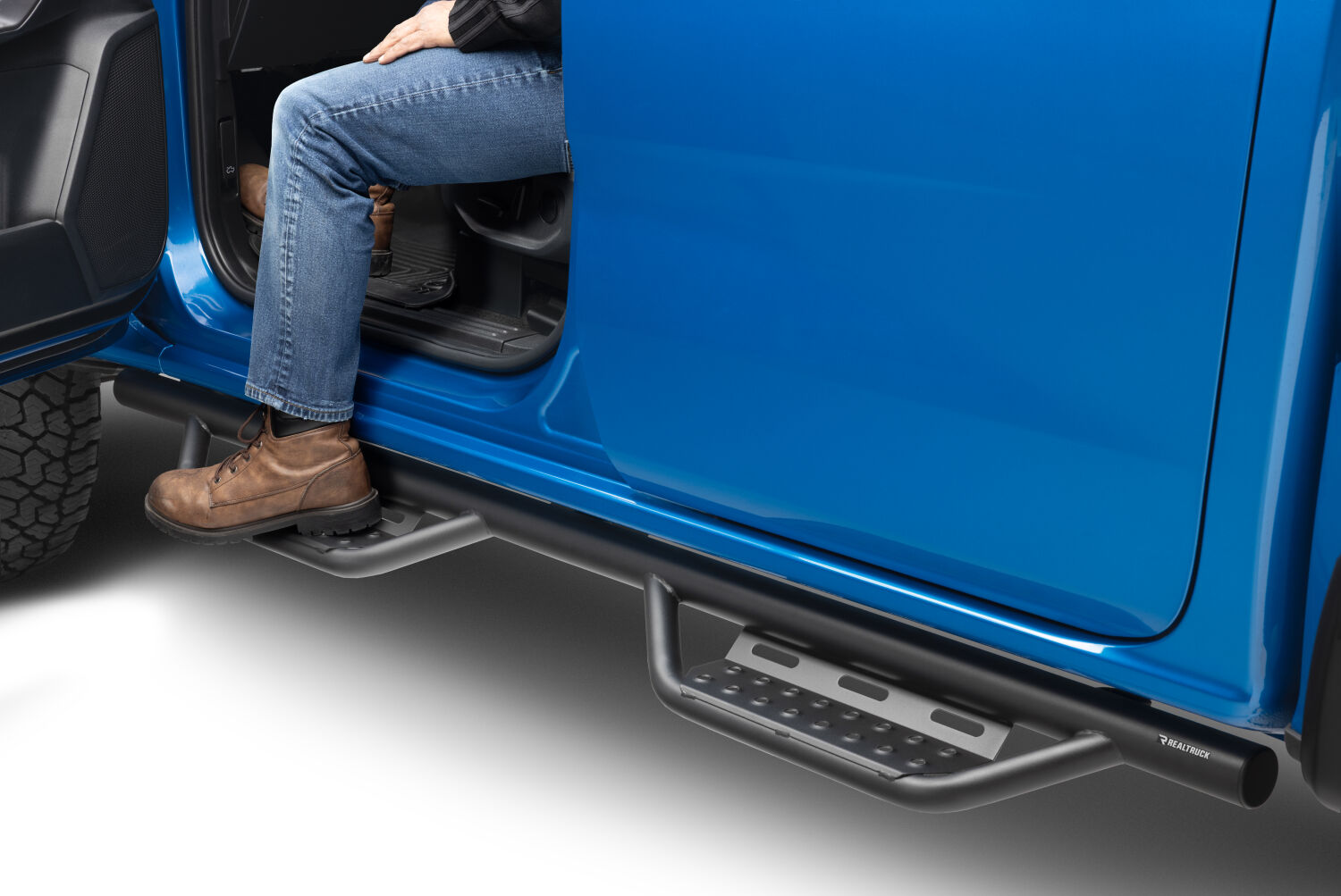 Nerf Step RS Bar Cab Length (2 Steps per Side) 19-25 Ford Ranger Crew Cab Textured Black NFab
