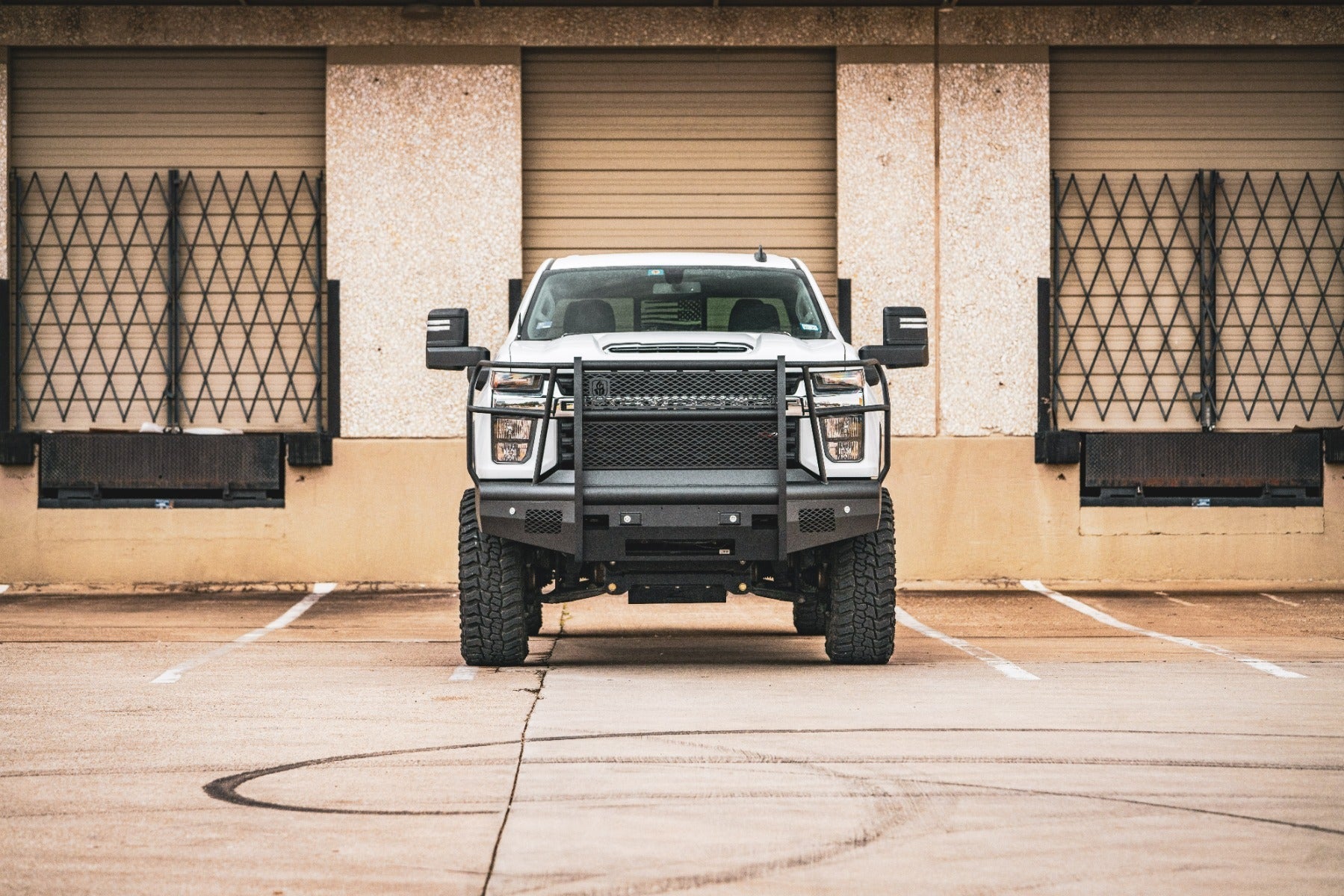 Vaquero Front Non-Winch Bumper Full Guard - Texture Black 2020-2023 Chevrolet 2500 3500