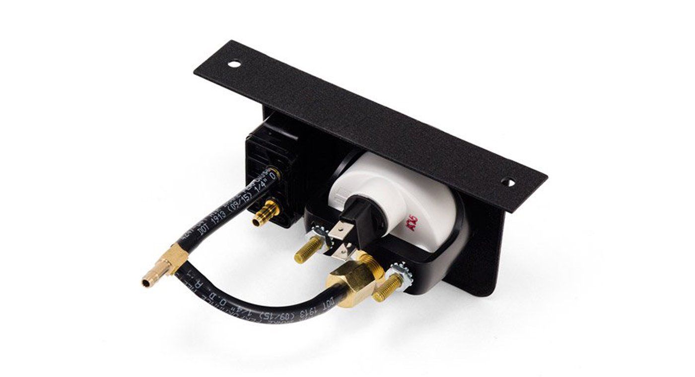 Air Lift Single Needle Gauge Panel with Paddle Switch for precise air pressure monitoring in trucks and SUVs.