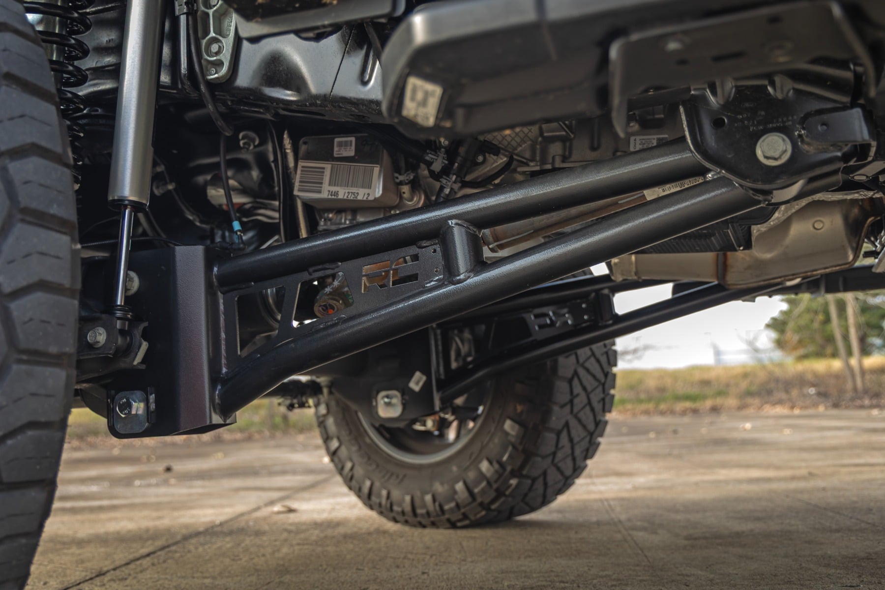 4.5 Inch Lift Kit Radius Arm Diesel Ford F-250/F-350 Super Duty (23-26) Rough Country