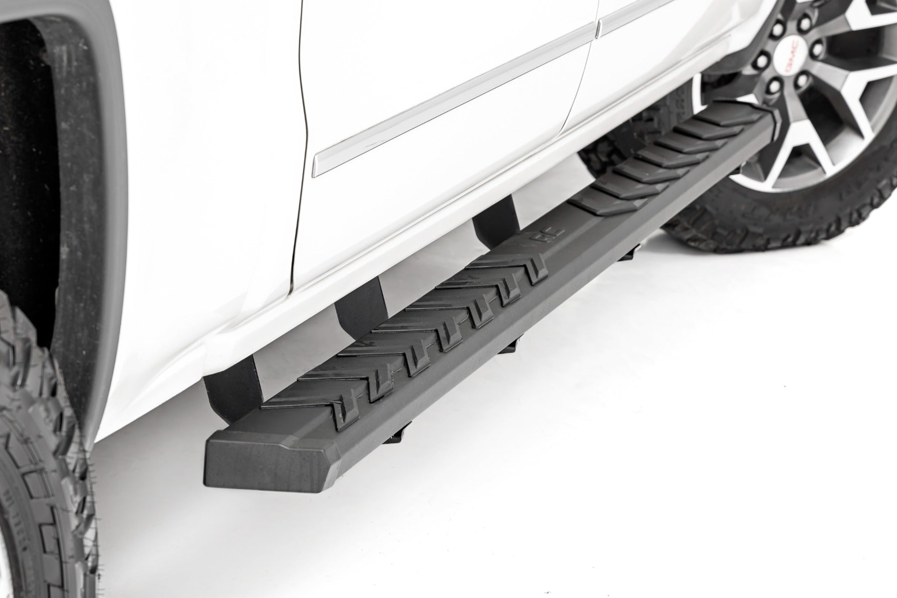 BA2 Running Board Side Step Bars Silverado/Sierra 1500/2500HD/3500HD (07-19 & Classic) Rough Country
