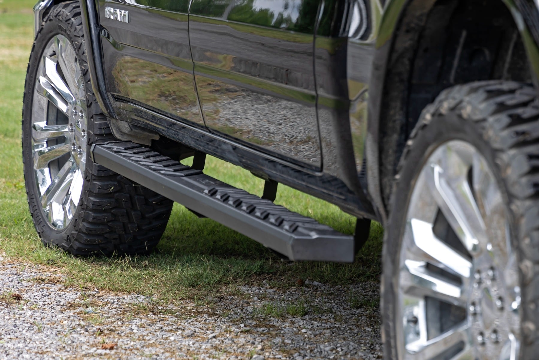 BA2 Running Board Side Step Bars Ram 1500 (19-26)/1500 TRX (21-24) Rough Country