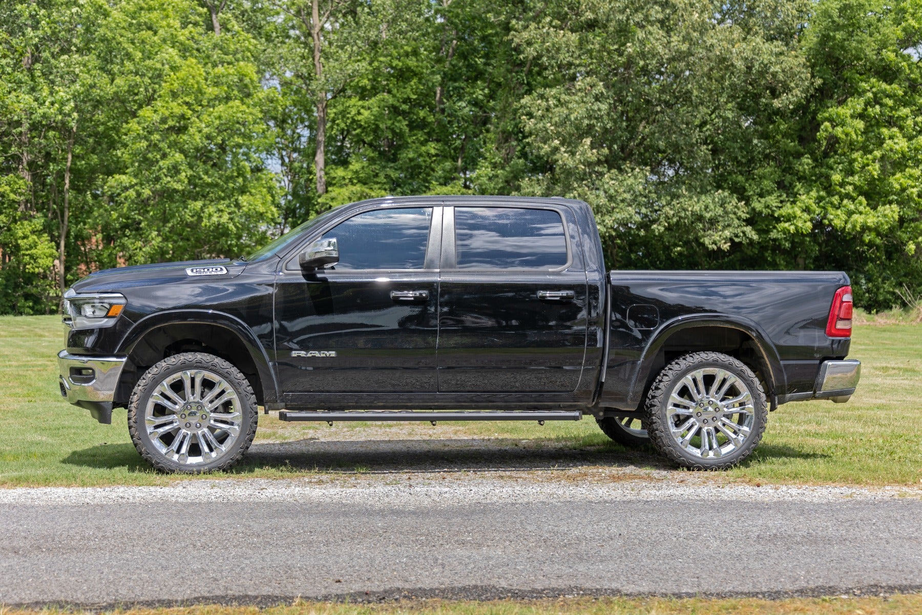BA2 Running Board Side Step Bars 19-22 Ram 1500 2WD/4WD Rough Country