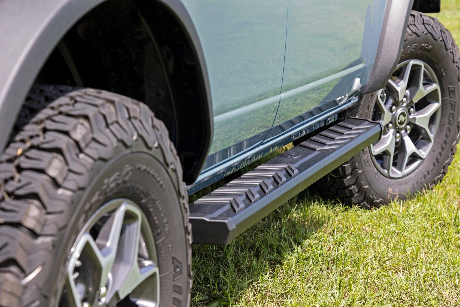 BA2 Running Boards Side Step Bars 4-Door Ford Bronco 4WD (2021-2025) Rough Country