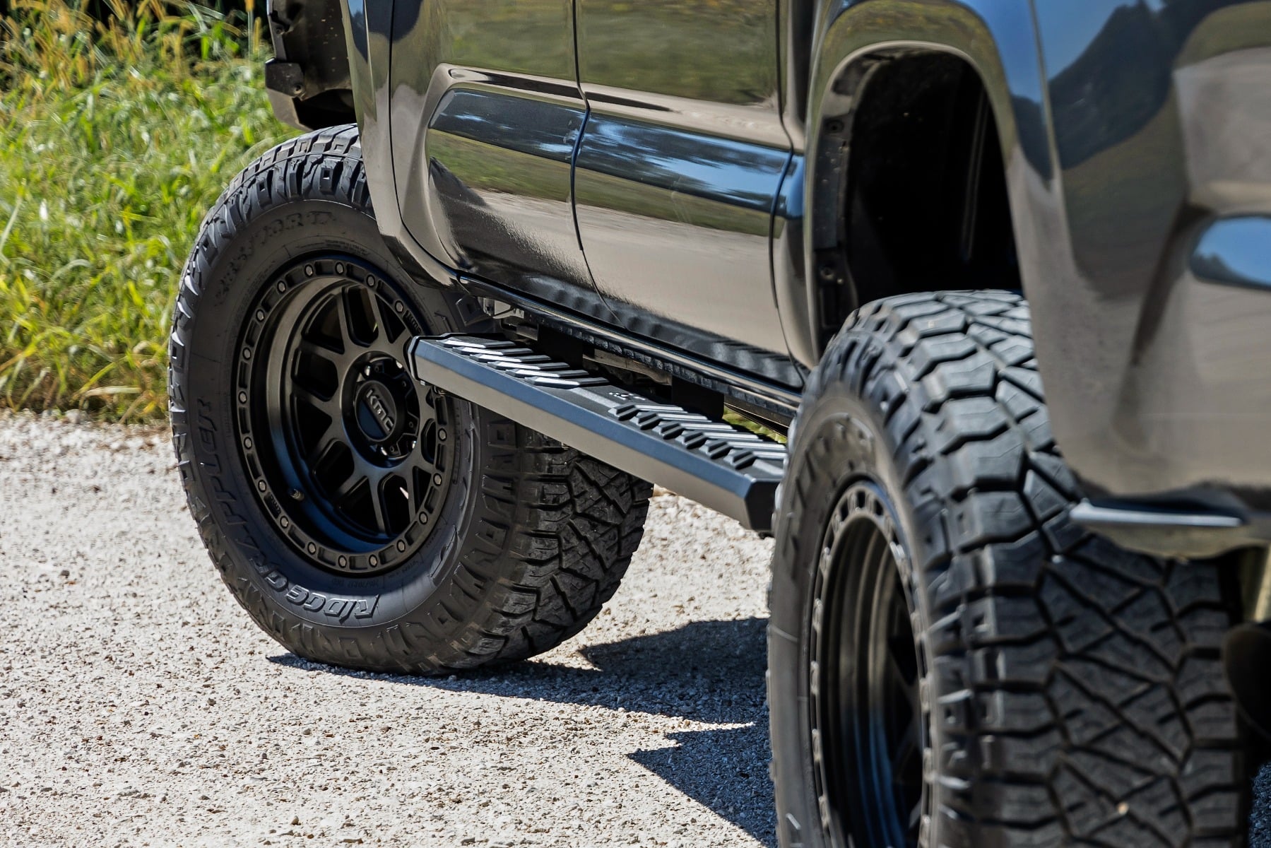 BA2 Running Boards Side Step Bars Double Cab Toyota Tacoma (05-23) Rough Country