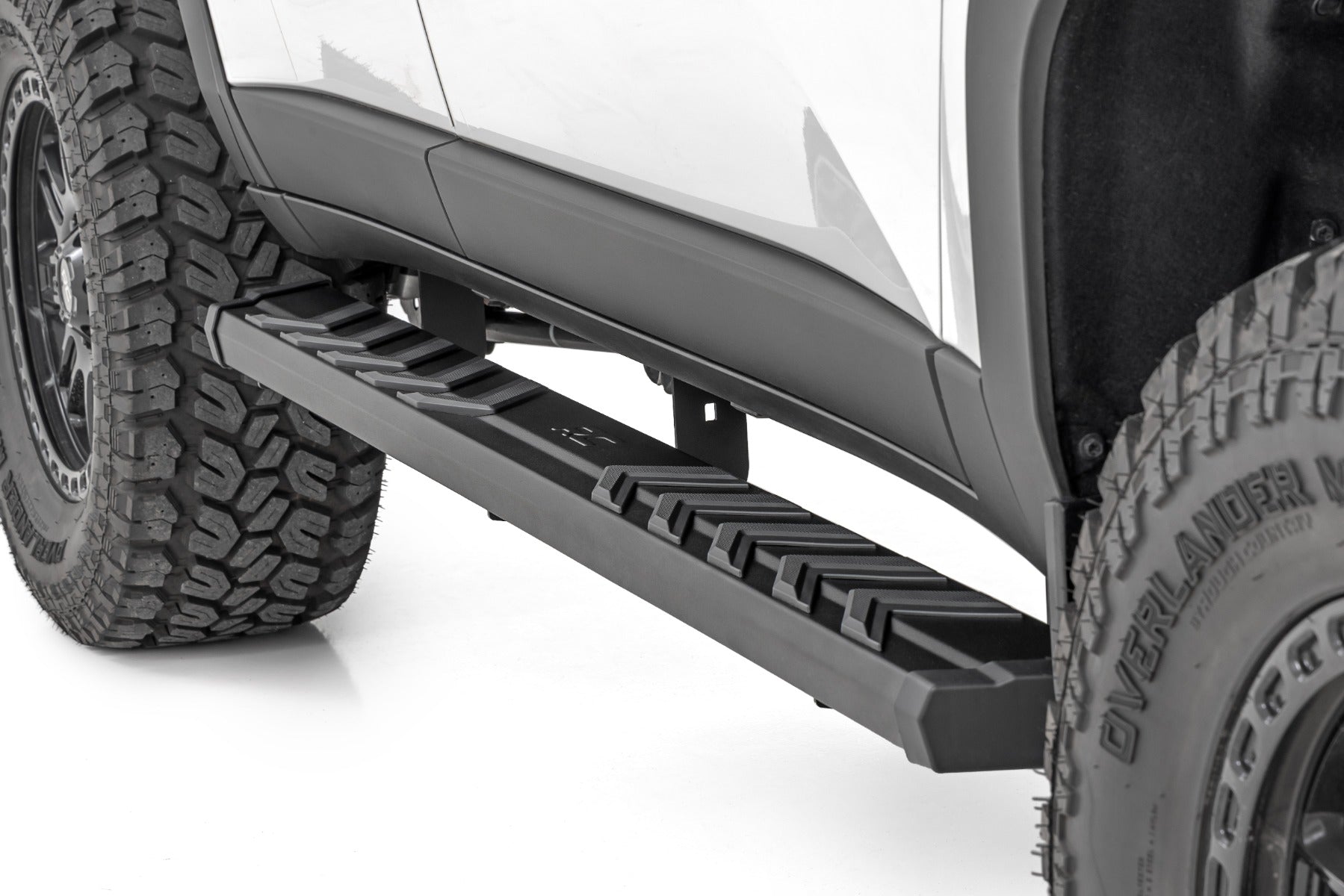BA2 Running Boards Side Step Bars Toyota Land Cruiser 4WD (2024-2026) Rough Country