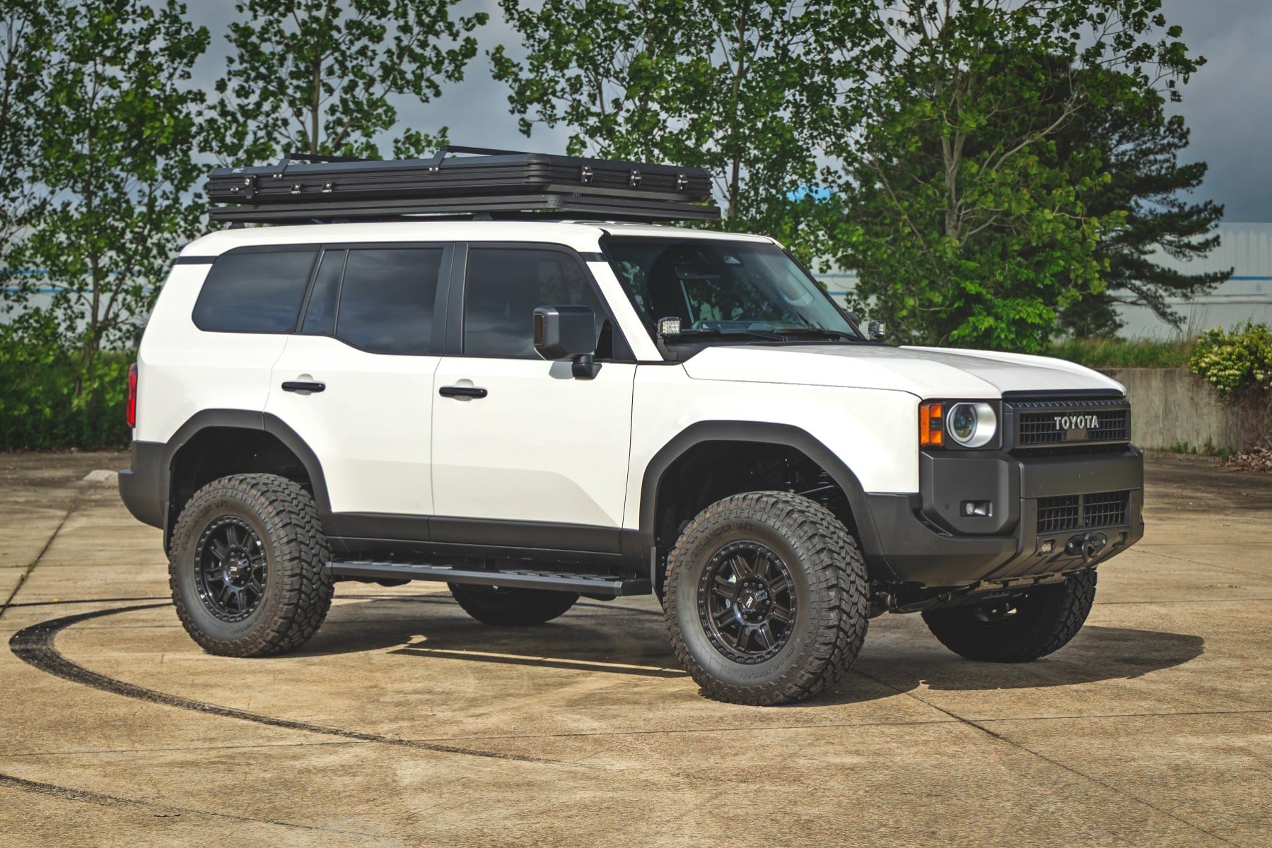 BA2 Running Boards Side Step Bars Toyota Land Cruiser 4WD (2024-2026) Rough Country