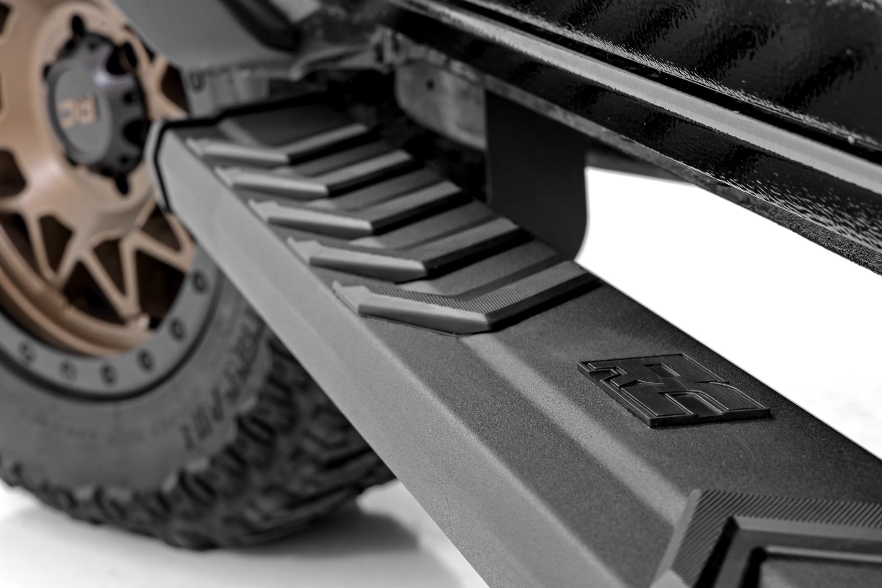 BA2 Running Boards Side Step Bars Toyota 4Runner 2WD/4WD (2025-2026) Rough Country