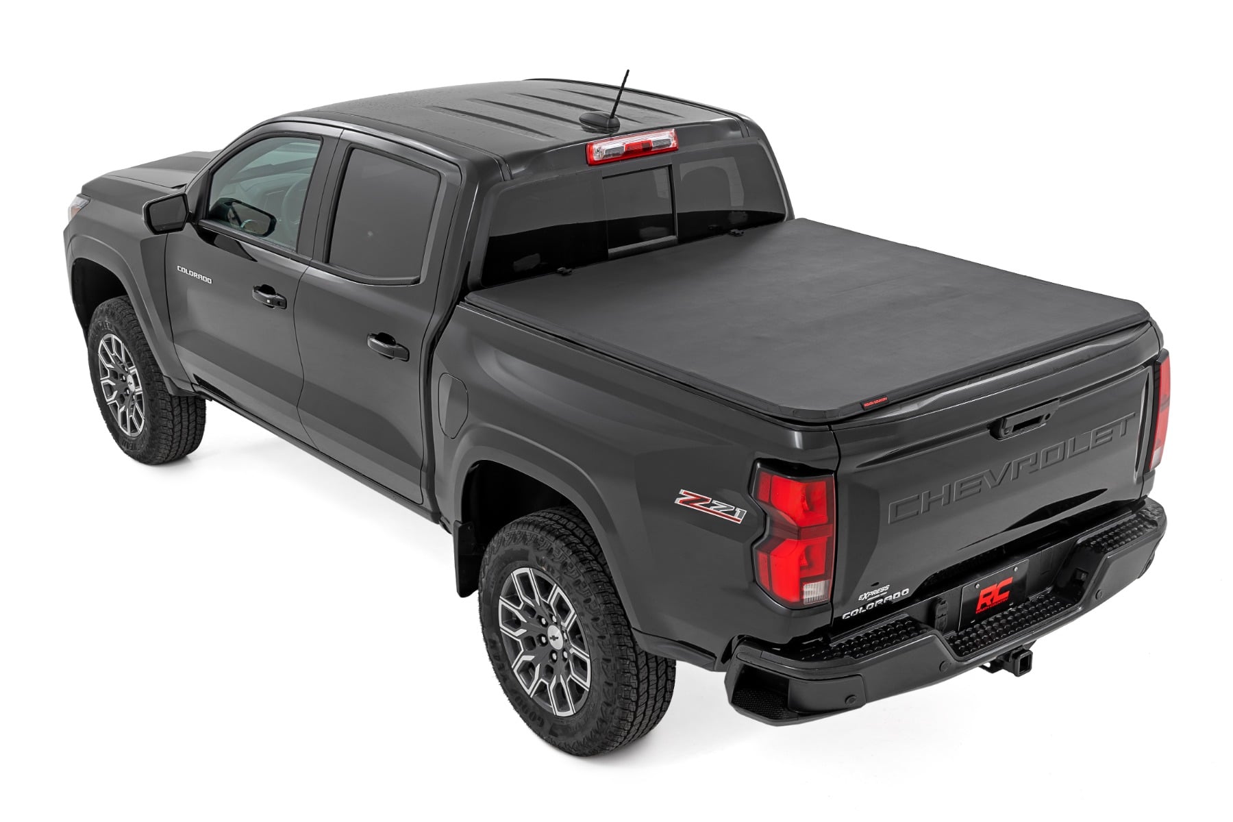 Soft Tri-Fold Bed Cover 5 Foot Bed Chevy/GMC Canyon/Colorado 2WD/4WD (23-26) Rough Country
