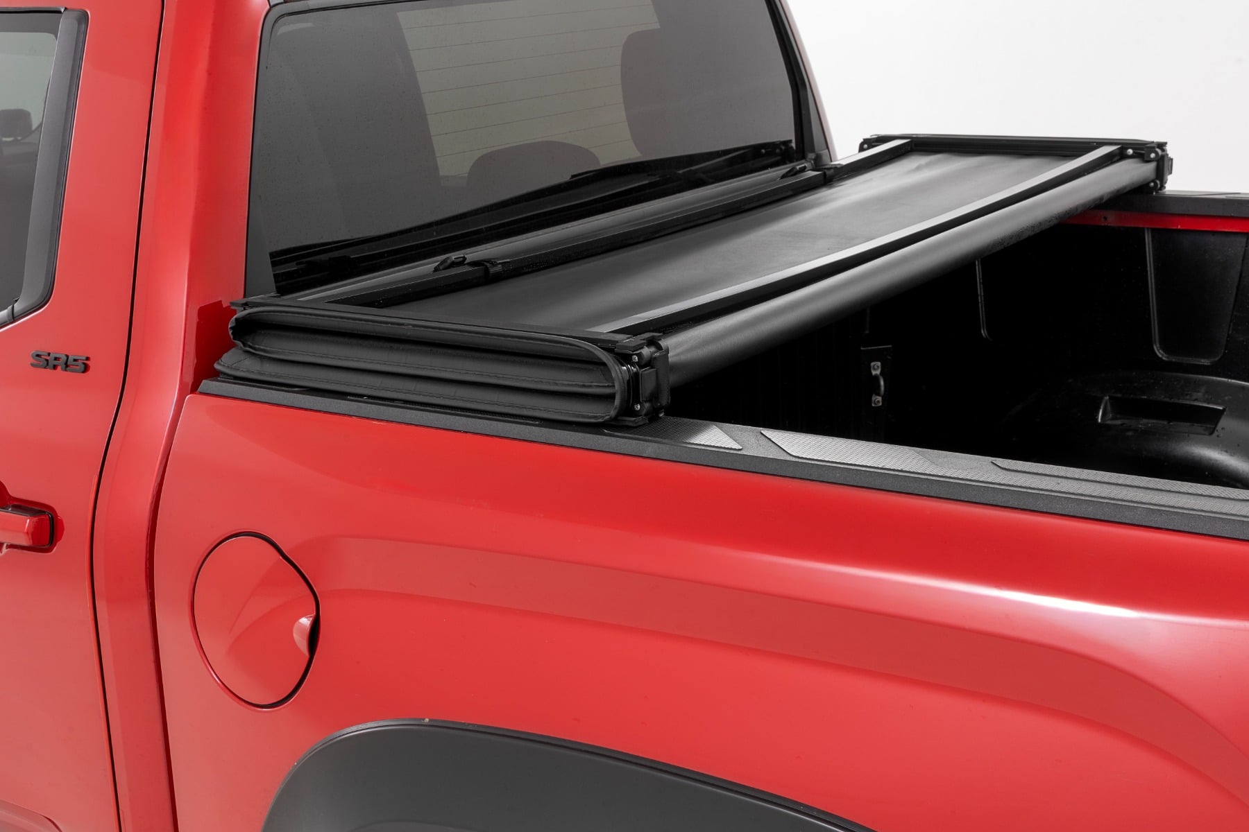 Soft Tri-Fold Bed Cover 5 Foot 7 Inch Bed with and w/o OE Rail Toyota Tundra (22-26) Rough Country