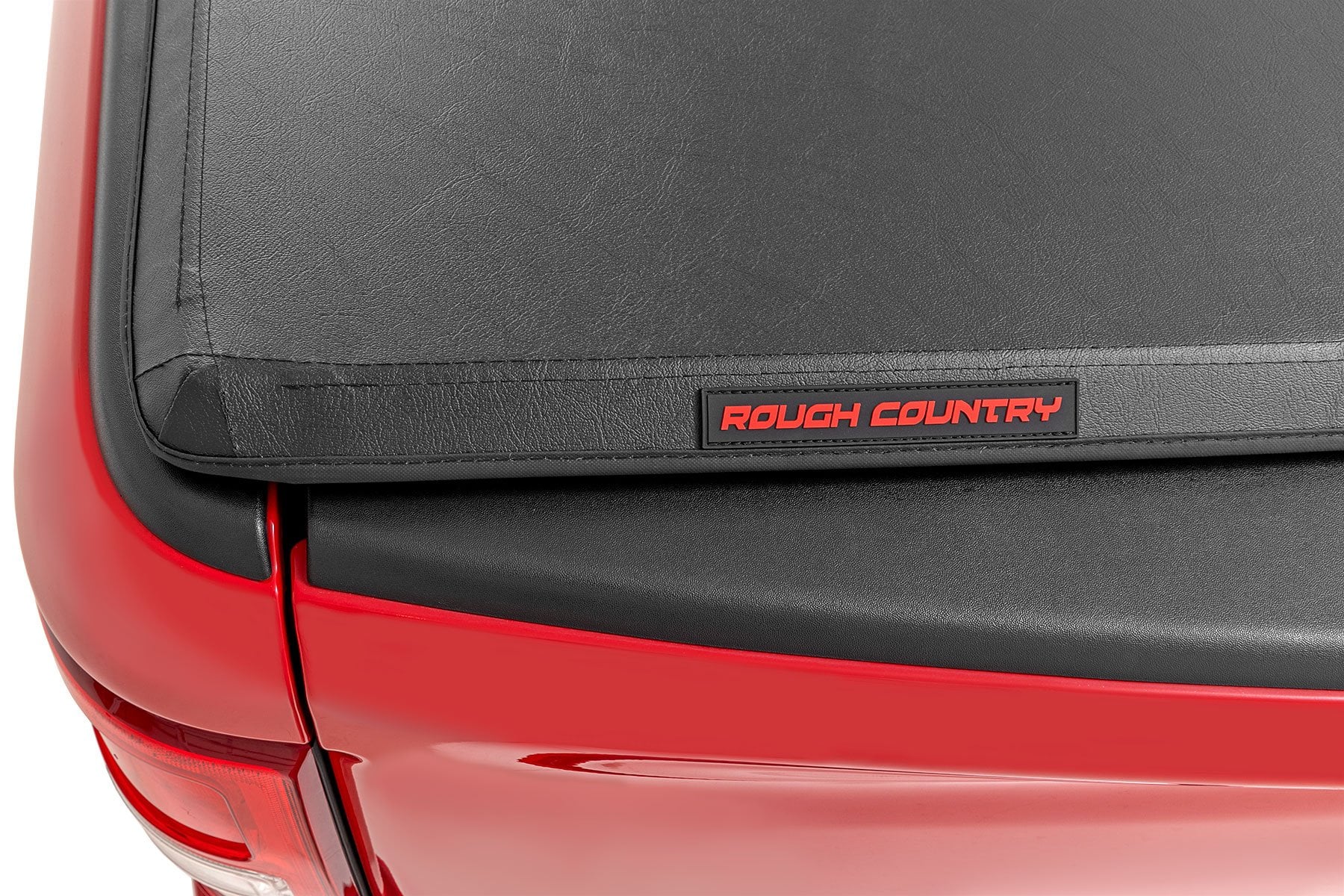 Soft Tri-Fold Bed Cover 5 Foot 7 Inch Bed No OE Rail Toyota Tundra (07-21) Rough Country