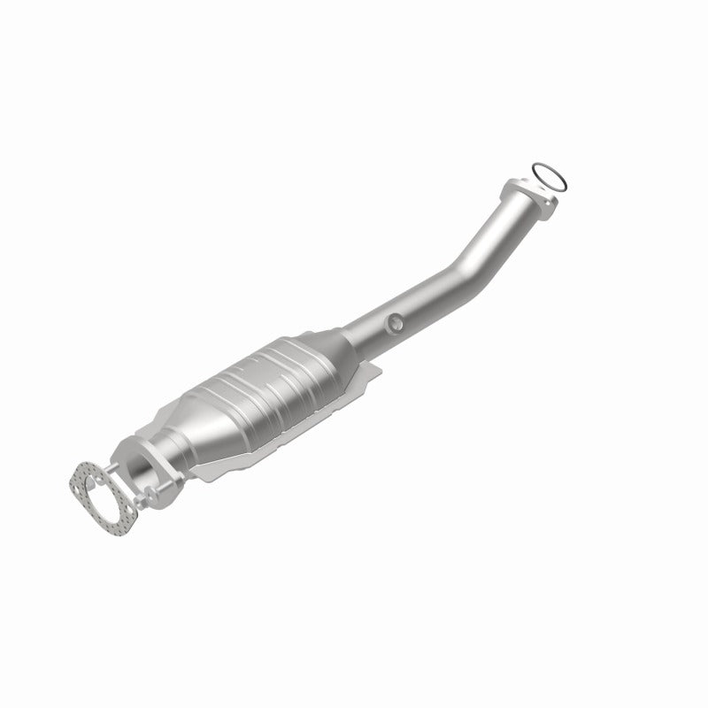 MagnaFlow Direct Fit Catalytic Converter 07 Titan 5.6L D/S rr OEM