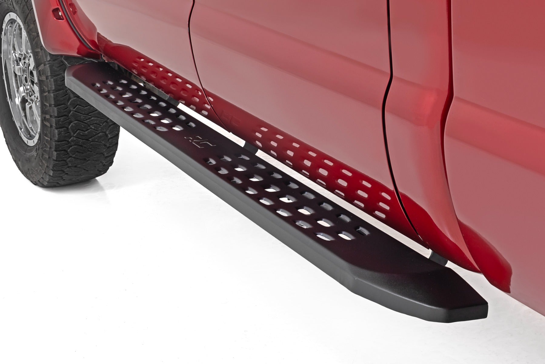 RPT2 Running Board Crew Cab Black Ford F-250/F-350 Super Duty (09-16) Rough Country