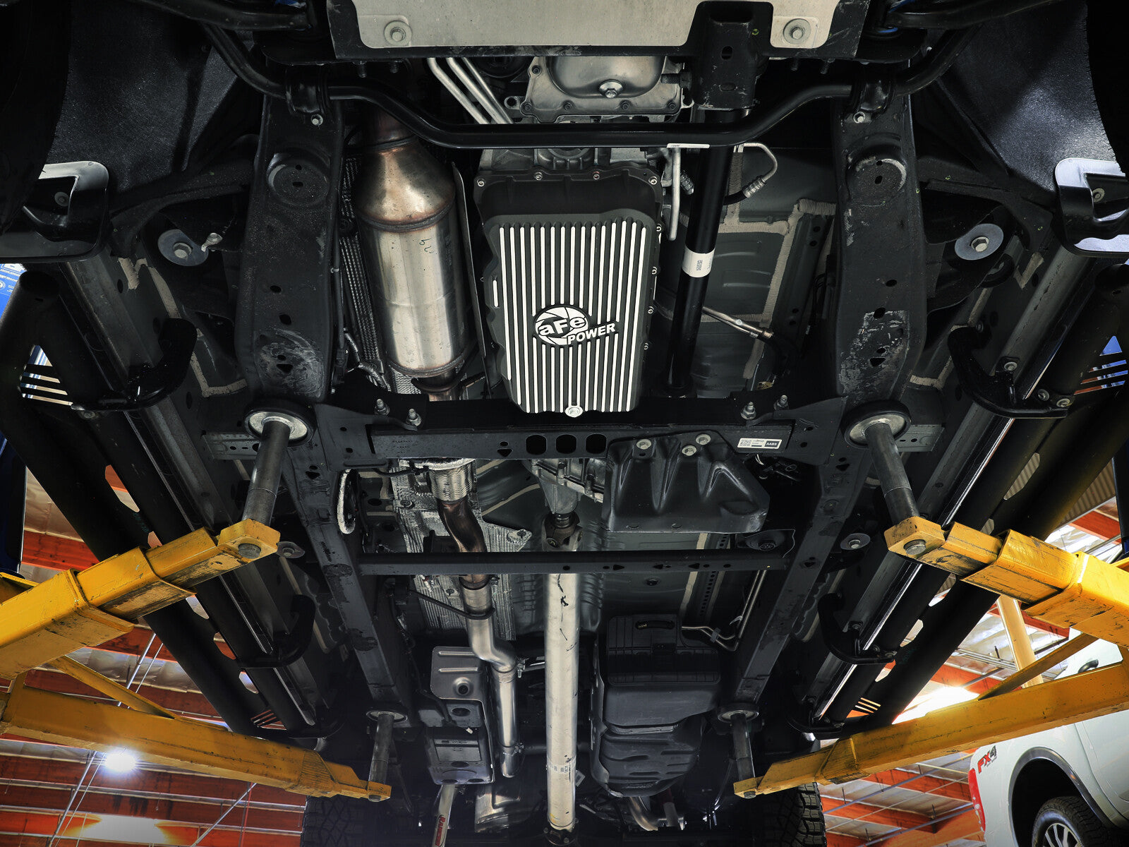 Street Series Transmission Pan w/ Machined Fins GM Trucks/SUVs 20-26 L6-3.0L (td) LM2/LZ0 (10L80 Transmission) aFe Power
